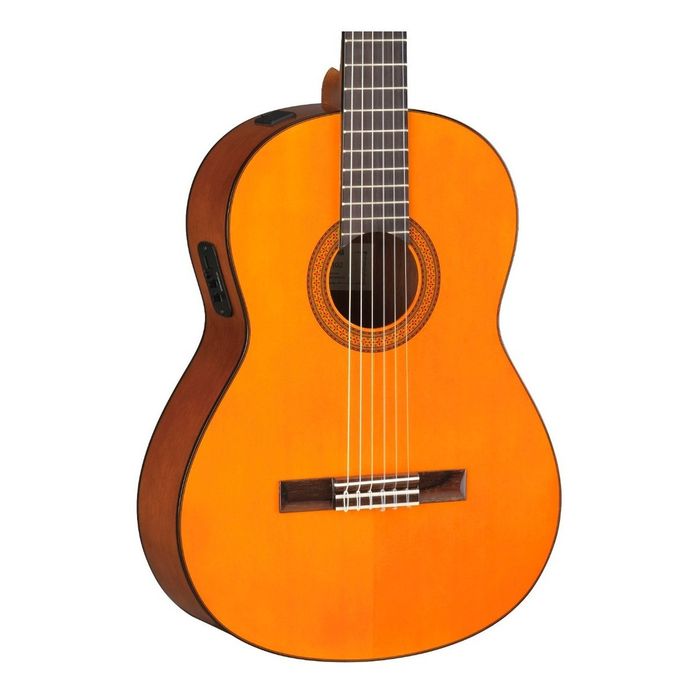 Guitarra-Clasica-Criolla-Yamaha-Cgx102-Con-Afinador-System-68n-Acabado-Natural-Cuerdas-De-Naylon